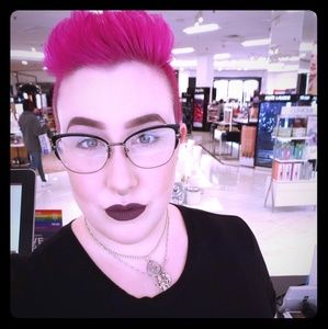 Meet your Posher, Jen